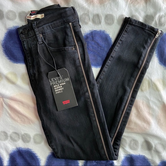 Levi’s Super Skinny Ankle Denim - Picture 3 of 10